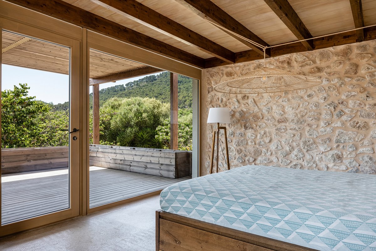 SA TARONJA, RESTAURACIÓN DE UNA CASA DE PIEDRA DE 300 AÑOS 👉 maderayconstruccion.com/sa-taronja-res…

Arquitectura BEEF ARCHITEKTI 📸 Tomeu Canyellas

#Arquitectura ch+qs arquitectos 📸 Fernando Guerra | FG+SG #Arquitecturademadera #MaderayConstrucción