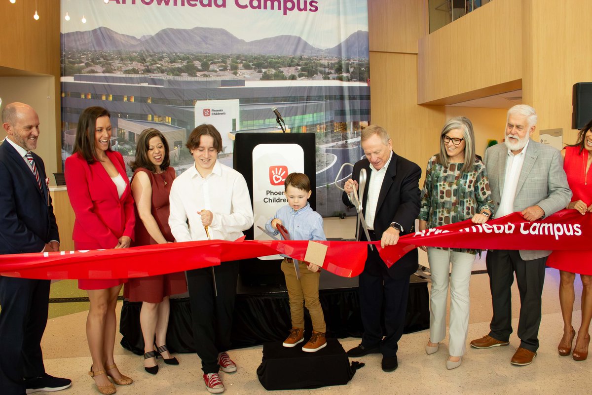 GovernorHobbs's tweet photo. As a social worker, I know that healthcare is at the heart of creating strong and thriving families. It was great to join @PhxChildrens for the opening of their new Arrowhead Campus. Together, we’re going to make sure families across the state have access to high quality, reliable care.