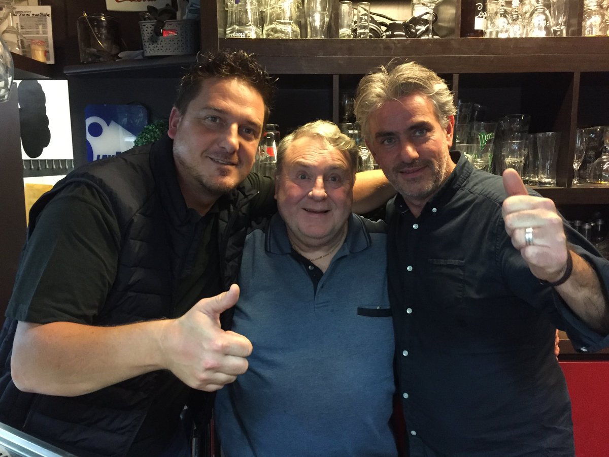 Loving Paris and loving France 🇫🇷 having filmed and recorded in such an elegant city I’m poised ready for the Olympics opening. These are my rugby mad friends from Rouen who make the best chocolate mousse ever! Enjoy the games my Xy friends: good luck to <a href="/TeamGB/">Team GB</a> 🇬🇧 #Olympic2024