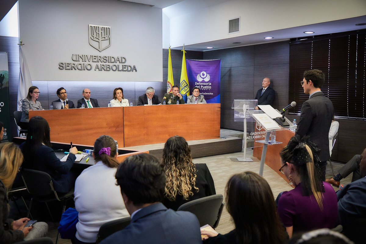 DefensoriaCol's tweet photo. Desde la Defensoría del Pueblo, en la etapa semifinal, destacamos la participación de la Universidad de la Javeriana, la Universidad del Rosario, los Andes, la Universidad de Antioquia, la Mariana de Pasto, la Universidad de Manizales y la Universidad de La Guajira. https://t.co/p9sjieaOZe