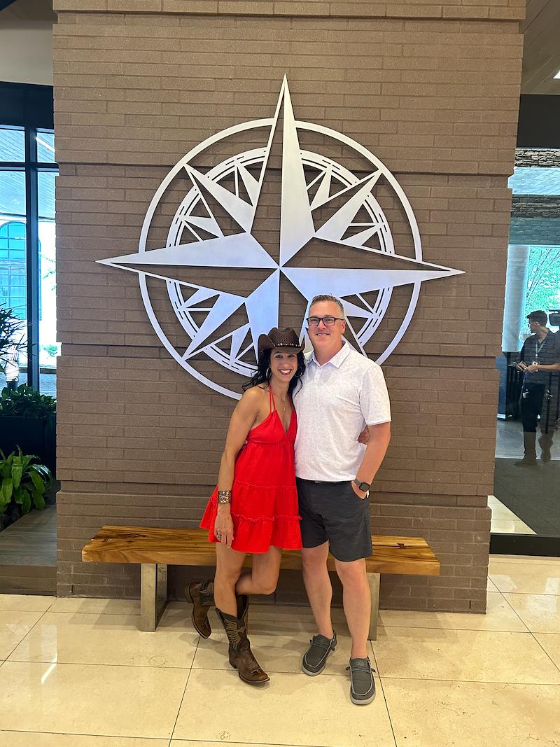 JeaniceEdge's tweet photo. I’m a finalist in Margaritaville Hotel Nashville’s Story Contest. Help me rally votes: https://t.co/KuA0OEL59F @marghotelnash https://t.co/ohc0UCucgZ