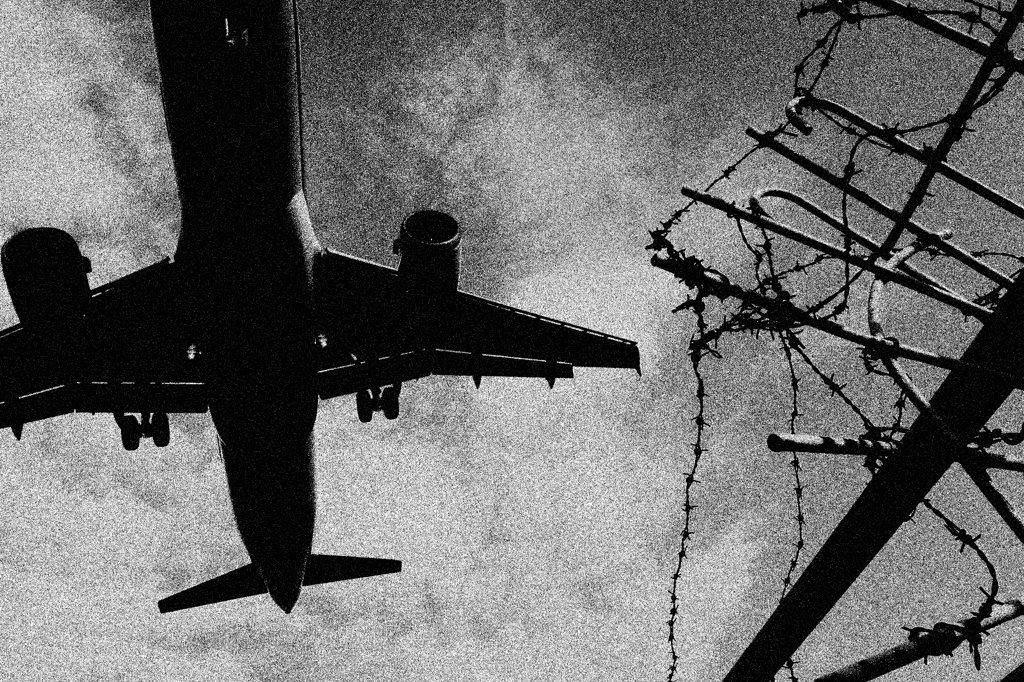 yosyi11's tweet photo. #streetphotography #monochrome #blackandwhitephotography https://t.co/Bx9Qd93495