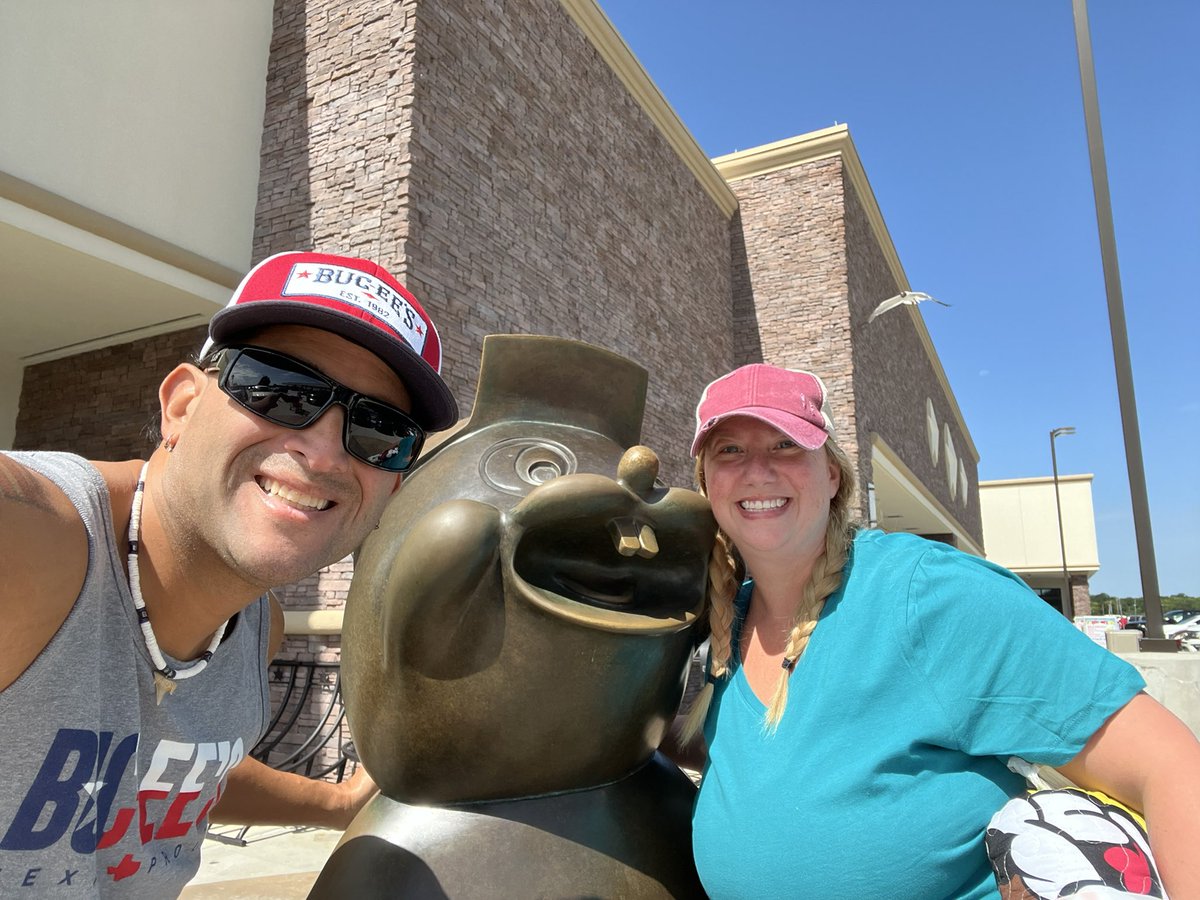 PTobjy's tweet image. Checking out this cool place!