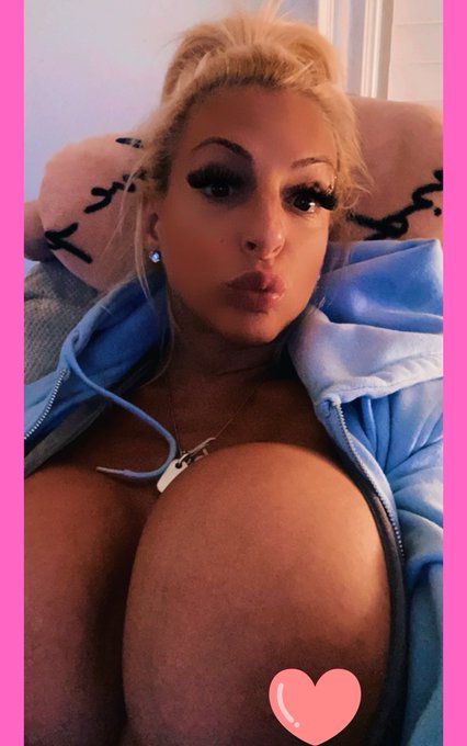 Oops! Nip slip moment. 🙈 Take it to bed! 😉✨ #Oops #WardrobeMalfunction #CheekyMoments https://t.co/B1Rwxuwtrd<a href="/tag/oops"class="tags">#Oops</a><a href="/tag/wardrobemalfunction"class="tags"><span>#wardrobemalfunction</span></a><a href="/tag/cheekymoments"class="tags"><span>#cheekymoments</span></a>