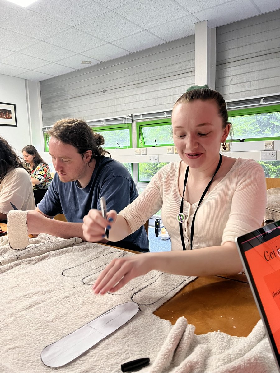 ThePachaProject's tweet image. Yesterday we ran a reusable pad making workshop and hybrid talk with fellow Bristol-born @aardman (home to Wallace and Gromit and co 🤩) as they join our mission to end period poverty one reusable sanitary pad at a time with the launch of the first ever corporate Pacha club!