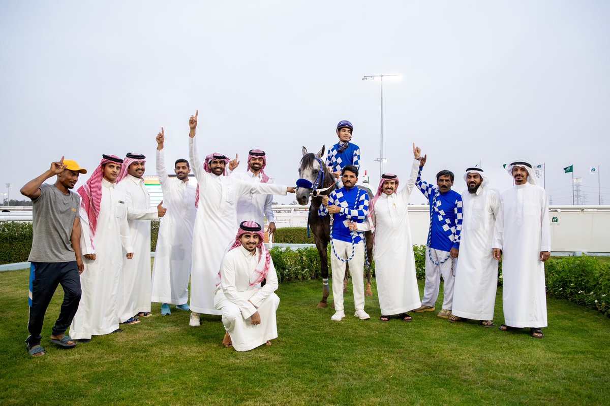 نتيجة الشوط الـ 6 الحفل ( 11 ) 

▫️الفائز : مشعل الكتائب
▫️المالك : عبدالرحمن خالد عبدالرحمن الفرحان
▫️المدرب : عبدالله النهابي
▫️الخيال : مهند النصار
▫️المسافة : 2000م
▫️الزمن : 2:33.85

#نادي_سباقات_الخيل 🐎