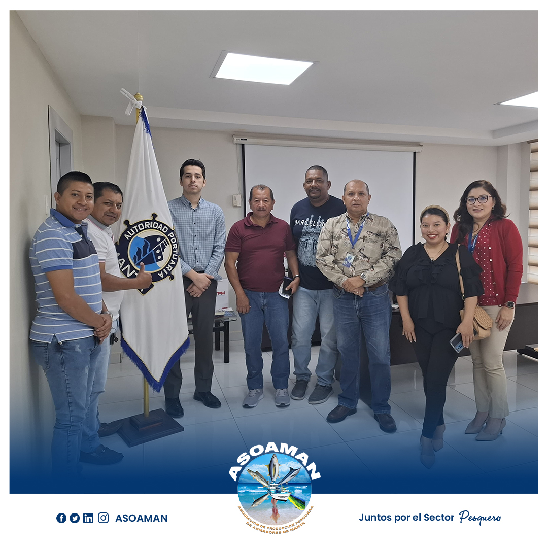 ASOAMAN1's tweet photo. Reunión con la Directora Administrativa de Autoridad Portuaria de Manta, Ing. Isabel Ponce.📷
Compartimos opiniones e ideas acerca de mejoras en los trámites y procesos del puerto de la ciudad, para que nuestros asociados puedan realizar de manera más óptima sus labores diarias. https://t.co/AMDg5B3TiY
