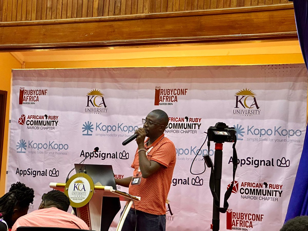 African Ruby Community (@ruby_african) on Twitter photo Our last session of the day by Allan Ouma; The human side of a software engineer.
He is asking tough questions to the devs.😆
"Do you have a relationship that has lasted more than 3 years?" 👀👀
Few hands were raised🤣🤣.
Words of wisdom from <a href="/TezOuma/">Allan Ouma</a> , lets build personal Our last session of the day by Allan Ouma; The human side of a software engineer.
He is asking tough questions to the devs.😆
"Do you have a relationship that has lasted more than 3 years?" 👀👀
Few hands were raised🤣🤣.
Words of wisdom from <a href="/TezOuma/">Allan Ouma</a> , lets build personal