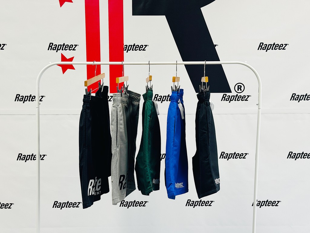 Exciting news! The first drop of our Summer '24 collection has arrived, featuring brand-new nylon and mesh shorts with a unisex fit. And yes, our logo socks are back in two colorways! 🤌 Available now at rapteez.com 🌐
FREE Shipping on all orders! 📦