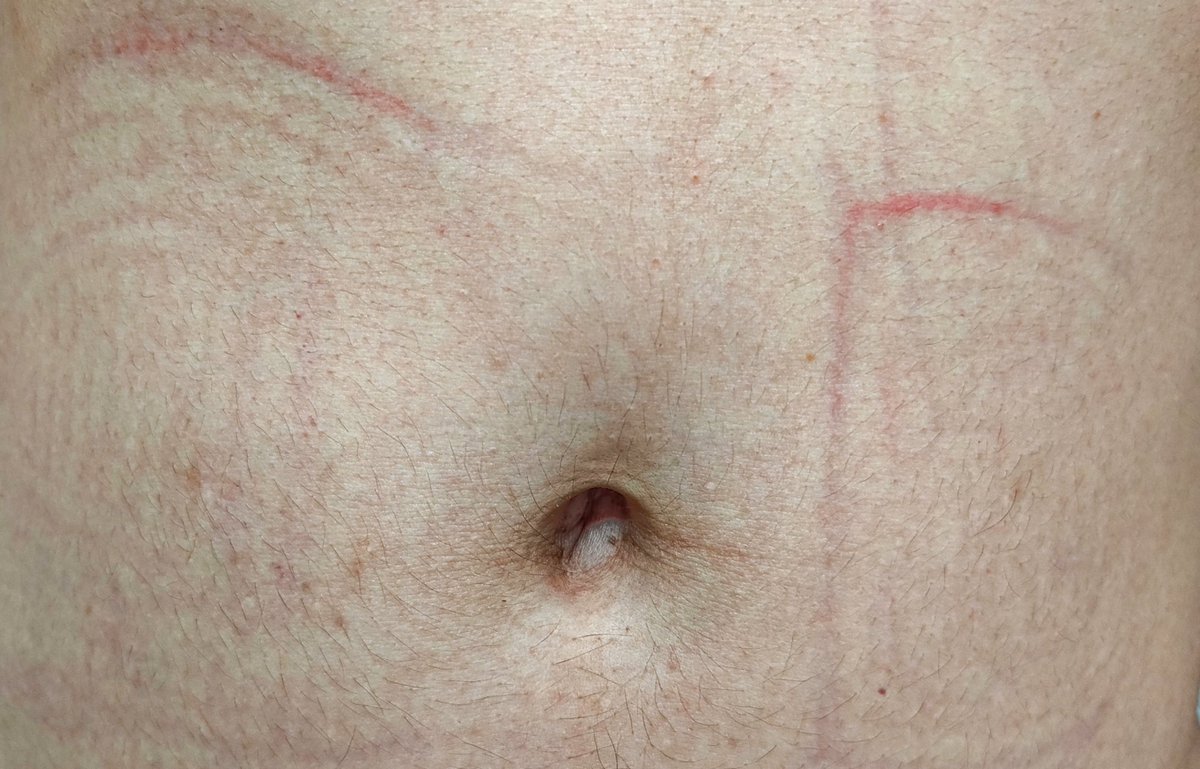 dm_suby's tweet image. 家人们谁懂啊，能留个完整的鞋印得有多幸福👟😆

#男m #女s #踩踏 #恋足 #踩射 #鞋底 #上海 #调教 #现实 #女王 #踢裆 #乘骑 #舔鞋 #狗奴 #鞋印