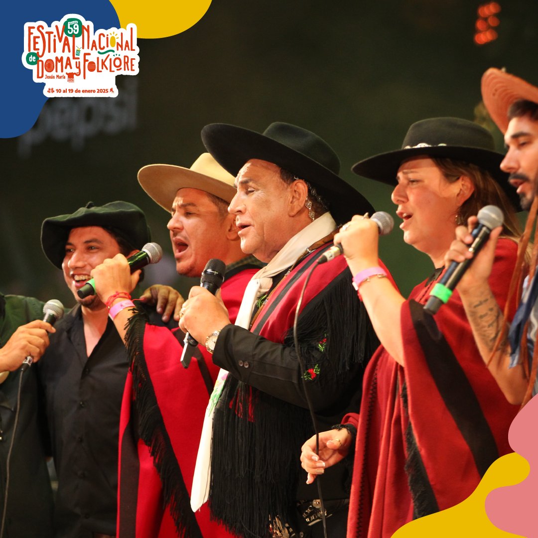 FestivalJM's tweet photo. Los 40 del Chaqueño! @chpalavecino.oficial celebró los 40 años sobre los escenarios el ultimo domingo del Festi 🎂 Con invitados especiales y todo el cariño de su fiel público, la fiesta fue total 

#ColoryCoraje #FestivalJM #JesúsMaría #Edición59 #EneroEnLaPiel https://t.co/MUjBQXaWln
