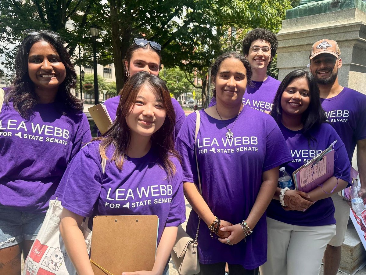 Do you know a high school or college student in #SD52 with a passion for politics and public service? Our People Powered campaign is looking for interns for the fall! Sign up here: bit.ly/LeaWebb2024Int…