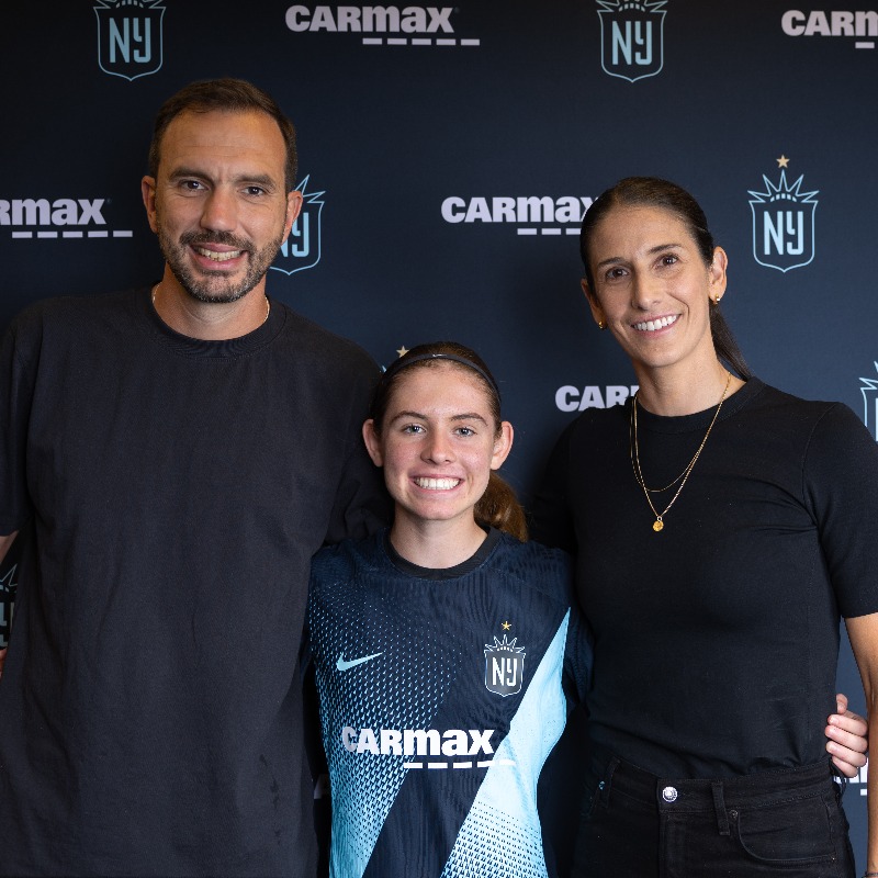 GothamFC's tweet photo. #GothamFC have officially signed forward Mak Whitham through 2028, effective 1/1/2025. Mak also signed a National Team Replacement Player contract, which makes her available for our upcoming Summer Cup matches. 

Mak Whitham is officially the youngest player in @NWSL history.