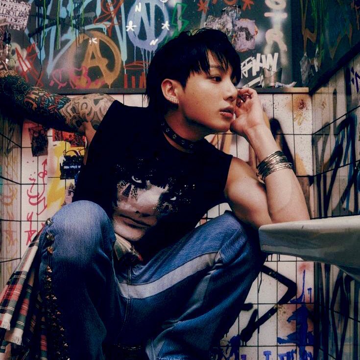 r_chimie's tweet image. jikook au! penicilina 🎫
onde jungkook, um rebelde punk, é obrigado a ir para um internato a mando de seus pais, acabando por se interessar por um loiro de óculos redondos e sardas bonitas
ou onde jimin, um nerd de jogos, se sente curioso sobre a ousadia do novato
ft.@pjrumine