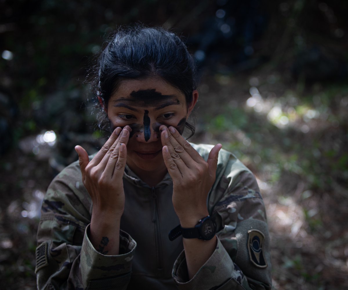 AlabamaNG's tweet photo. ๐๐๐๐๐ฒ... ๐๐๐ญ... ๐๐ซ๐๐ข๐ง... ๐ฅ๐ช - Check out Charlie Company of 1-167th Infantry Regiment, as they prepare for another long day of training in the field. Stay tuned to see what they get up to during their training!
๐ธ: Staff Sgt. Jaccob Hearn
#GuardHard #AlwaysReady https://t.co/tFZHGmntnk