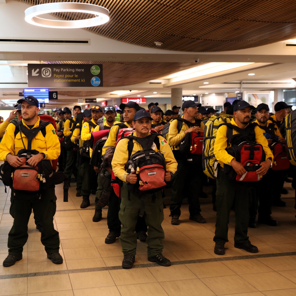 Yesterday, 100 firefighters from Jalisco arrived in Edmonton to aid Alberta’s wildfire response. We’re grateful to all international, federal and partner agency firefighters working in Alberta right now. Thank you for your bravery and hard work in these difficult times.