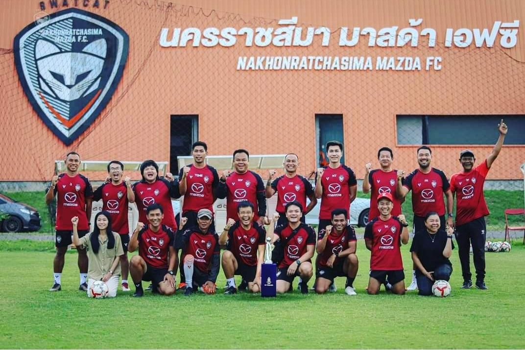 PoTeerasak's tweet photo. "Together We Can"

#Swatcat https://t.co/IlBDOWarXq