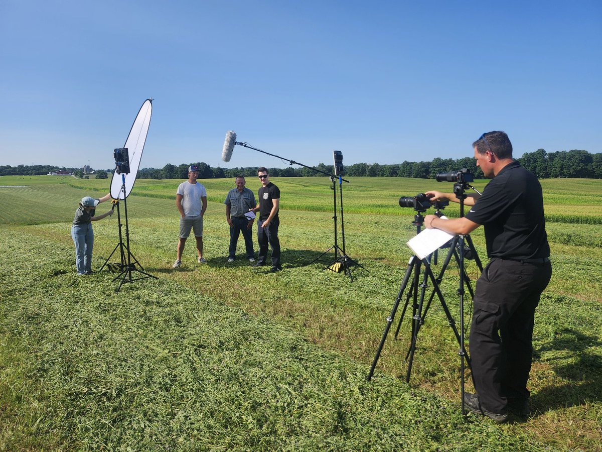 effectiveedgeCA's tweet photo. Gorgeous day to be out on site filming for clients. 
If your brand needs more presence, we can do the heavy lifting. 
Call us at 519-206-0962.
https://t.co/dEu5t0IDuu https://t.co/5sPgVhy6VP