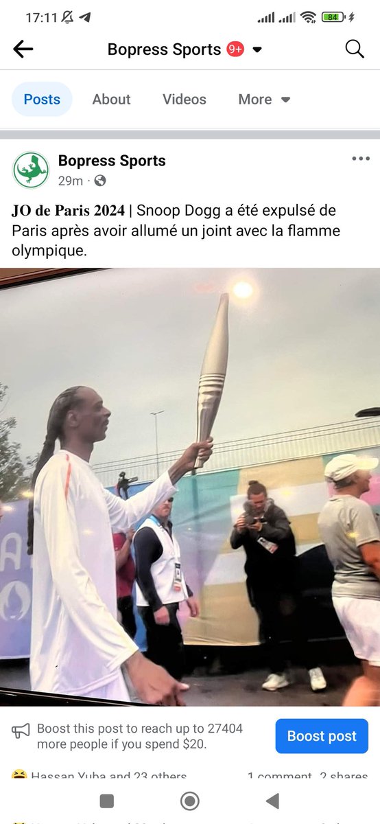 Boobriss's tweet photo. 𝐉𝐎 𝐝𝐞 𝐏𝐚𝐫𝐢𝐬 𝟐𝟎𝟐𝟒 | Snoop Dogg a été expulsé de Paris après avoir allumé un joint avec la flamme olympique. https://t.co/6ah1mNBNLl