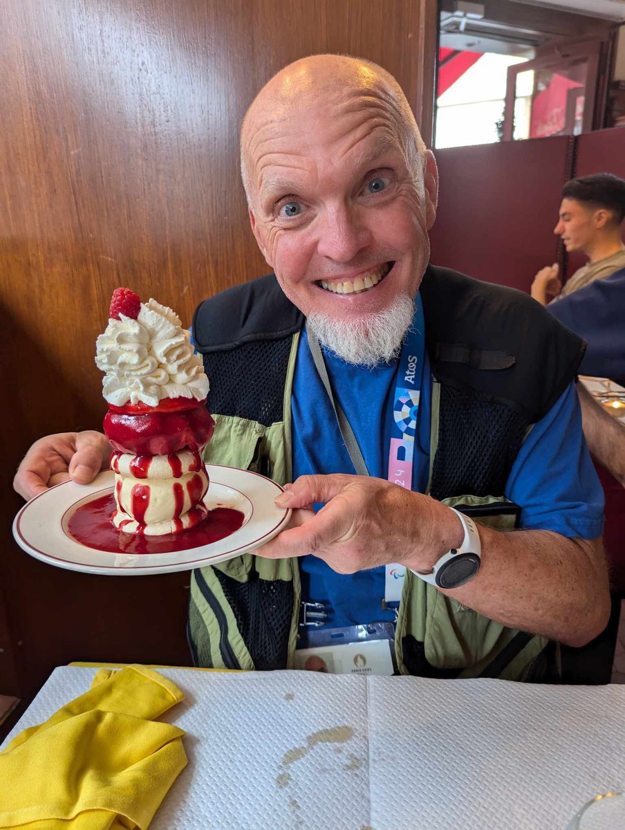 Den olympiske radioredaktion - Thyrsted, Loft, Schiønning og Hausborg - har været samlet til en arbejdsfrokost. Vi fik ikke meget fra hånden, så det var en ubetinget succes.  Nu kan OL godt begynde for alvor.