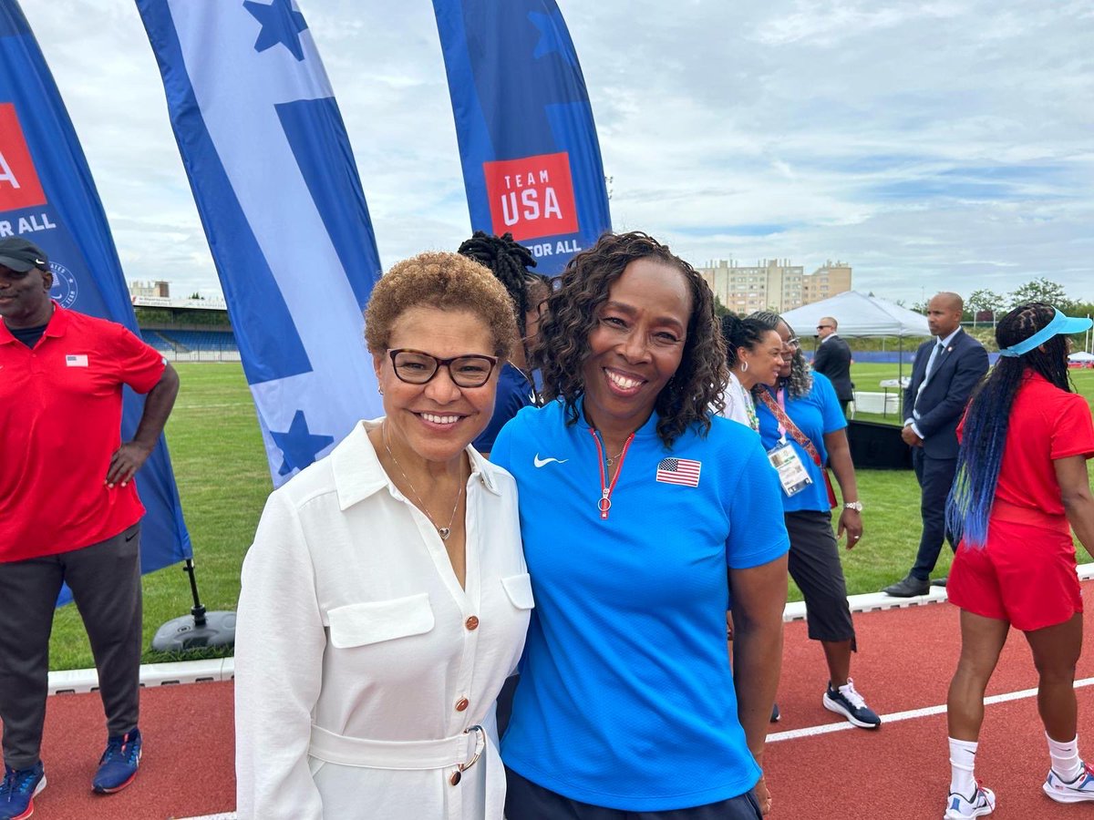 Long Beach State representing <a href="/TeamUSA/">Team USA</a> at the #ParisOlympics2024! 🥇 

Pictured above with <a href="/FLOTUS/">First Lady Melania Trump</a> and <a href="/MayorOfLA/">Mayor Karen Bass</a>, Team USA Head Women’s Track and Field Coach LaTanya Sheffield is our very own <a href="/LBSUAthletics/">LBSU Athletics</a> Head <a href="/LBSUTrackXC/">LBSU Track/XC</a> Coach! 

#GoBeach 💛 and #GoUSA 🇺🇸