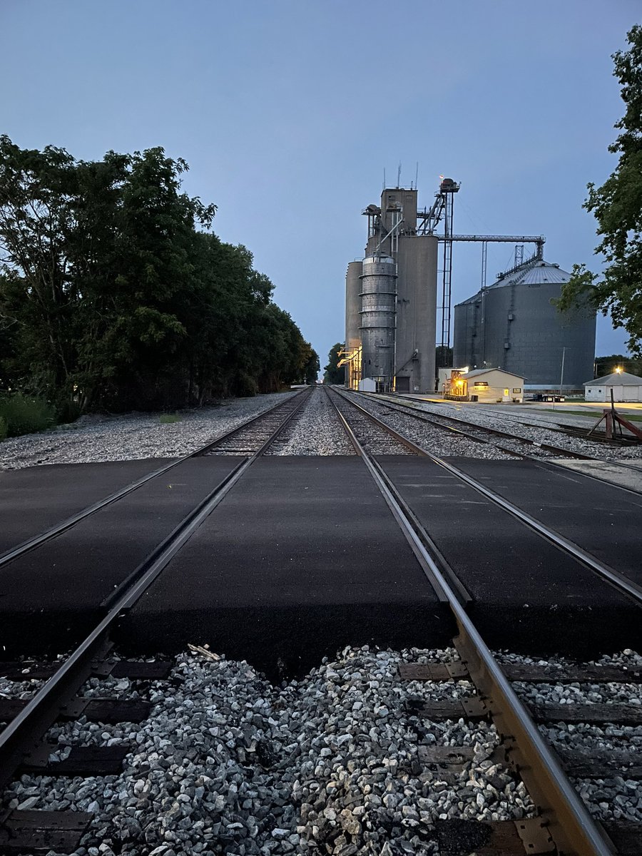 Unwed Sailor tweet media