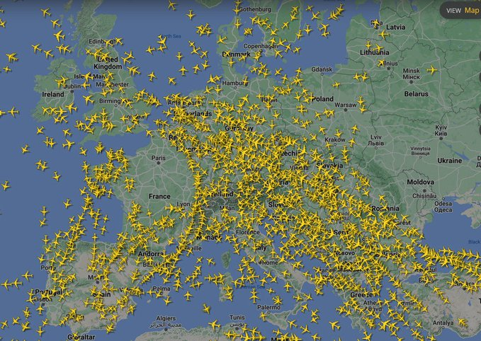 🇫🇷A partir de ahora y hasta la medianoche, nada de aviones cerca de París. #JuegosOlímpicos