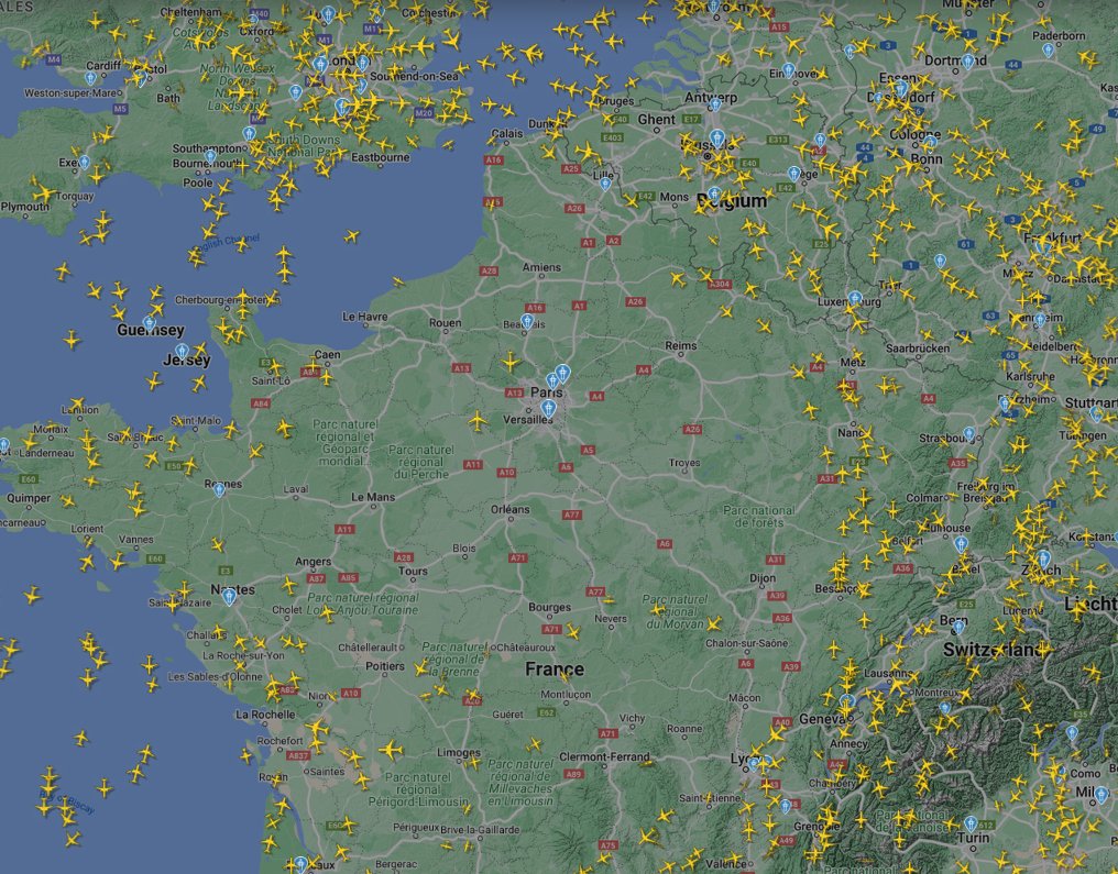 Quand la seule chose qui vole dans un rayon de 150km autour de Paris sont des A330MRTT et des hélicos du SAMU, c'est qu'il se passe probablement quelque chose... #Paris2024