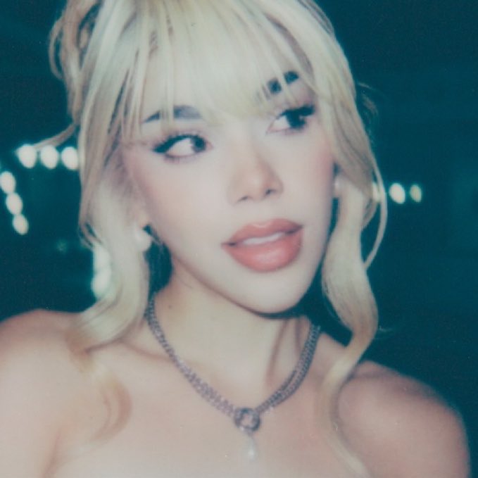 KeniaOsTweets's tweet photo. Spotify Update — Oyentes Mensuales:

@KeniaOS — 11,551,383 (+38,519) *new biggest peak in her career* https://t.co/ScQtvDwwjw