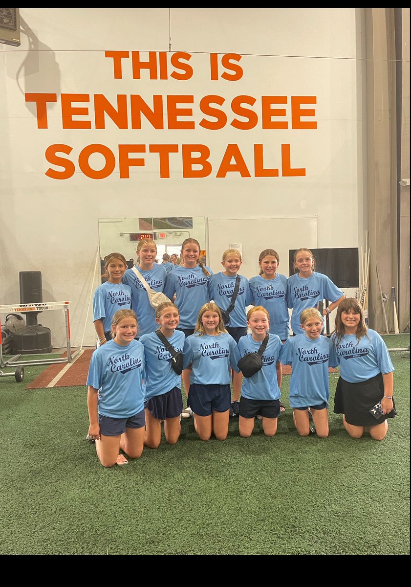 CoachNixon71's tweet photo. Awesome stop for our girls on the way to the 10u SE Regional. Thanks for having us!! @Vol_Softball @emmaclarke_13 https://t.co/BE3OzYiyFM