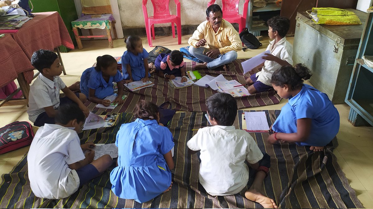 LokUnnati's tweet photo. Lok Unnati , Balangir, organized a "My Dream School" event at Fulljharna Primary School. Students participated in drawing, essay writing, and general knowledge competitions, promoting education for all.
#EducationForAll #StudentEmpowerment #NoDropouts #infrastructure https://t.co/x31XEfLULY