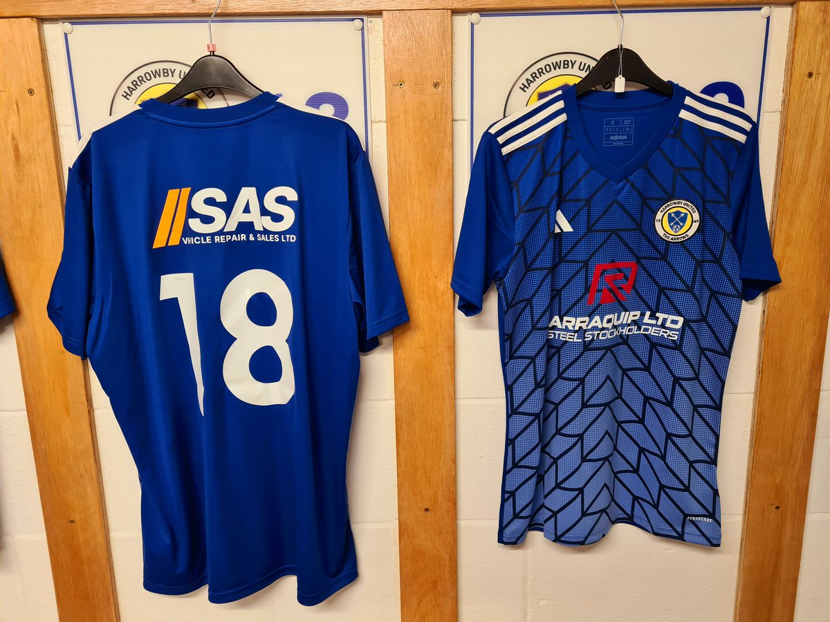 harrowbyutd1949's tweet photo. 🏹TOMORROW!🏹 New kit.✅️ Pre-ordered Replica Shirts.✅️ 75 Year Pin Badges.✅️ Clubhouse.✅️ Pitch.✅️ We're ready!💪 We hope you are to! See you all for a 6pm kick-off. Club open at 4pm. Additional parking on the back pitch with traffic marshalls to assist.🏹 #UpTheArrows https://t.co/lSPXZXD8zI