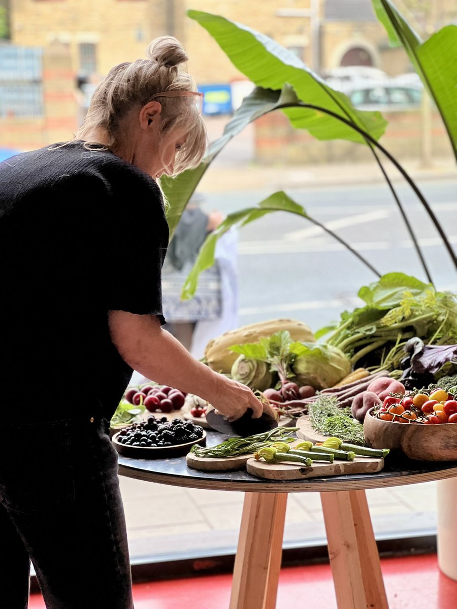 fat gay vegan tweet media