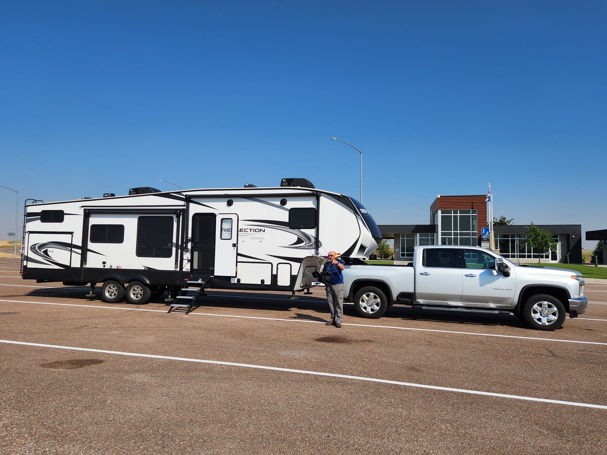 Amy_Shirb tweet media