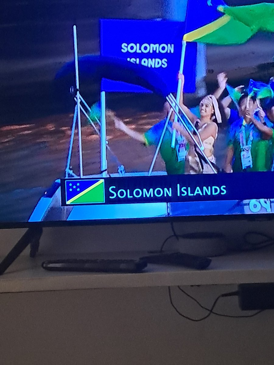 huemintz's tweet photo. O QUE islands? https://t.co/X7om2Fs6oL