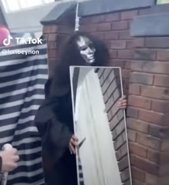 i feel like they're siblings. cousins at least