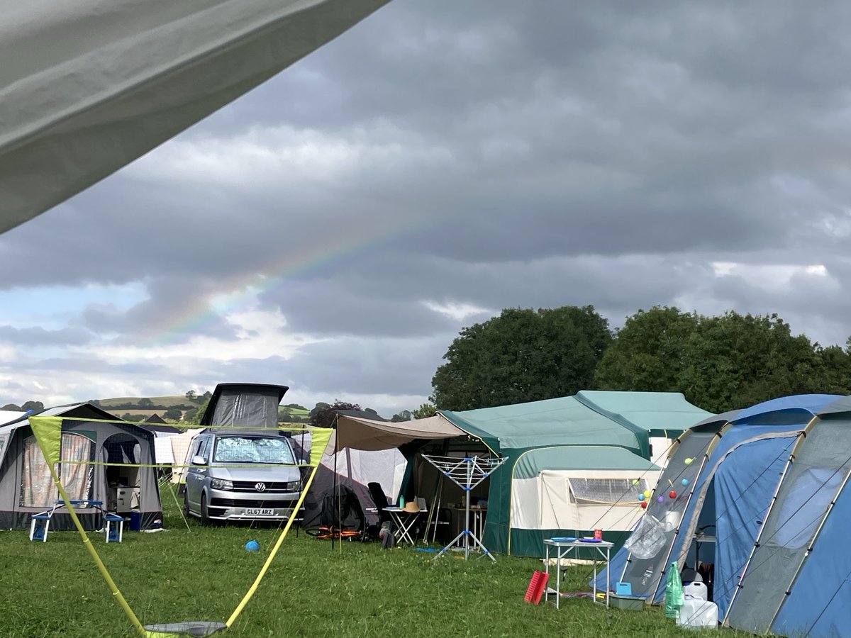 Loving the blessing over Shepton this evening... ⁦<a href="/NewWineEngland/">New Wine</a>⁩