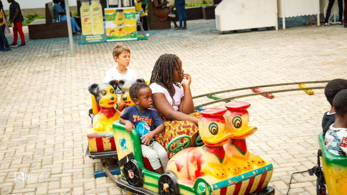 LCSGhana's tweet photo. A heartfelt thank you to all the participants and counselors for making this experience so worthwhile. We can't wait to see you all next year! #SummerCampMemories #LCSSummerCamp #lcsghana https://t.co/ZbBRWgcUB9