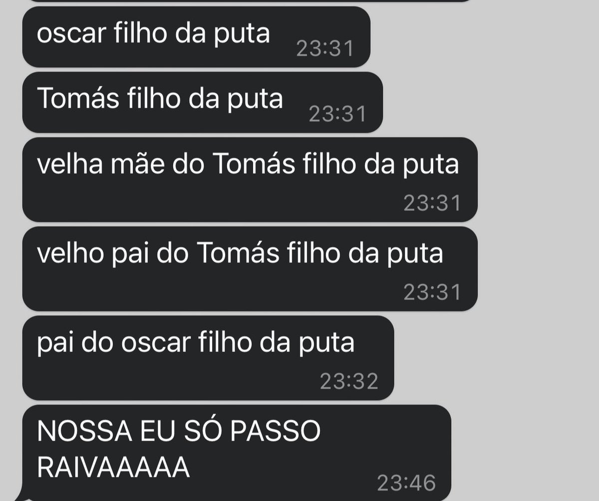 chadehibisko's tweet image. eu vendo pedaço de mim