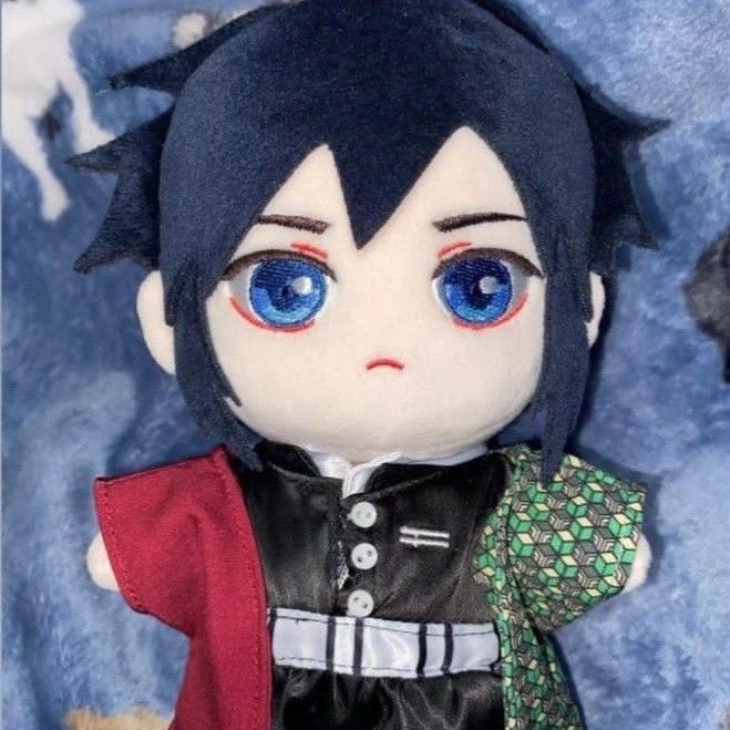 ⠀⠀
Si Giyuu opina, estoy a favor
Si Giyuu habla, escucho
Si Giyuu falla, lloro
Si Giyuu llora, sufro
Si Giyuu tiene 100 fans, yo soy uno de ellos
Si Giyuu tiene 1 fan, yo soy ese
Si Giyuu no tiene fans, es porque ya no estoy en este mundo.
⠀