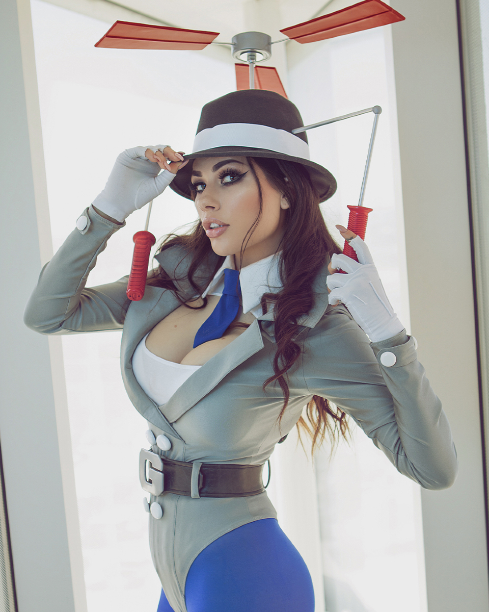 VeraBambiLIVE's tweet photo. Inspect-Her Gadget 😂 #cosplay #cosplaygirl https://t.co/cLV3fFOjeZ