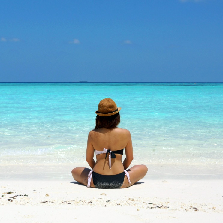 ¿Maquillaje con SPF o crema solar con color? aquí te recomendamos algunos que te van a encantar 👉 superficiales.net/2024/07/maquil… #solares #maquillajespf #vacaciones #holiday #suncare #cuidatupiel