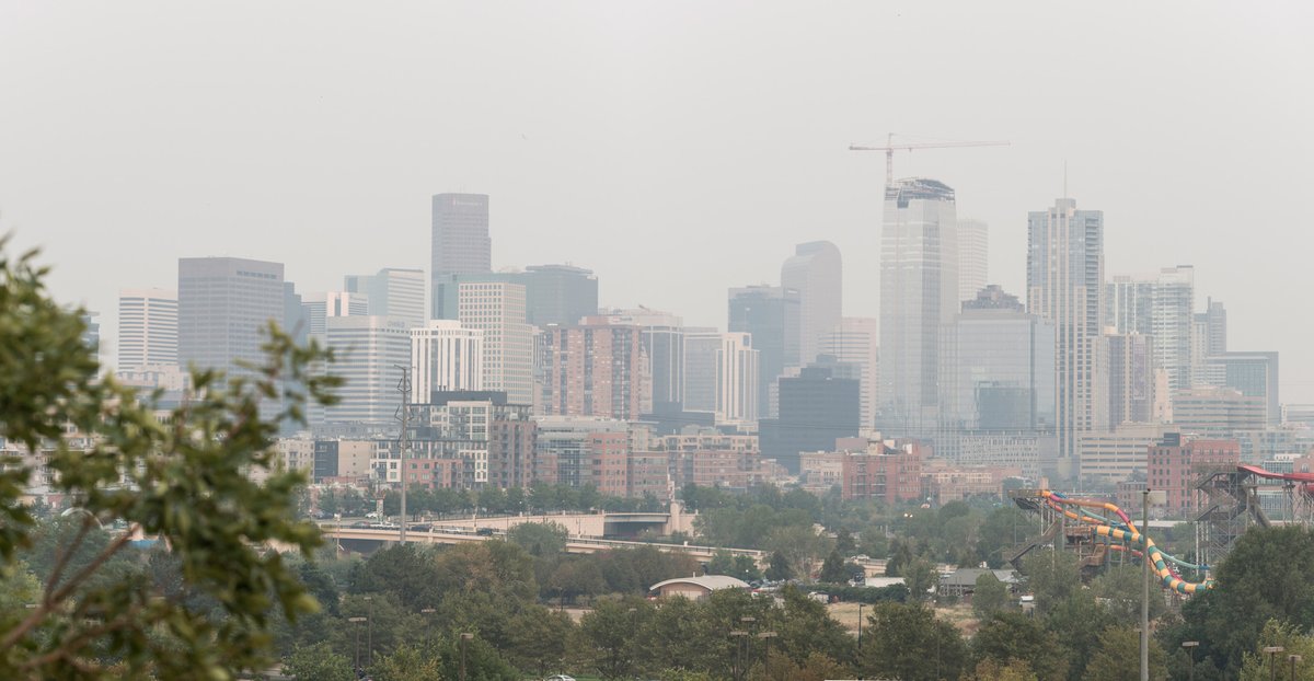 As a toxic haze blurs the Rockies, residents fear plans to drill wells near the suburbs could make air quality even worse <a href="/jennoldham/">Jennifer Oldham</a> capitalandmain.com/as-a-toxic-haz…