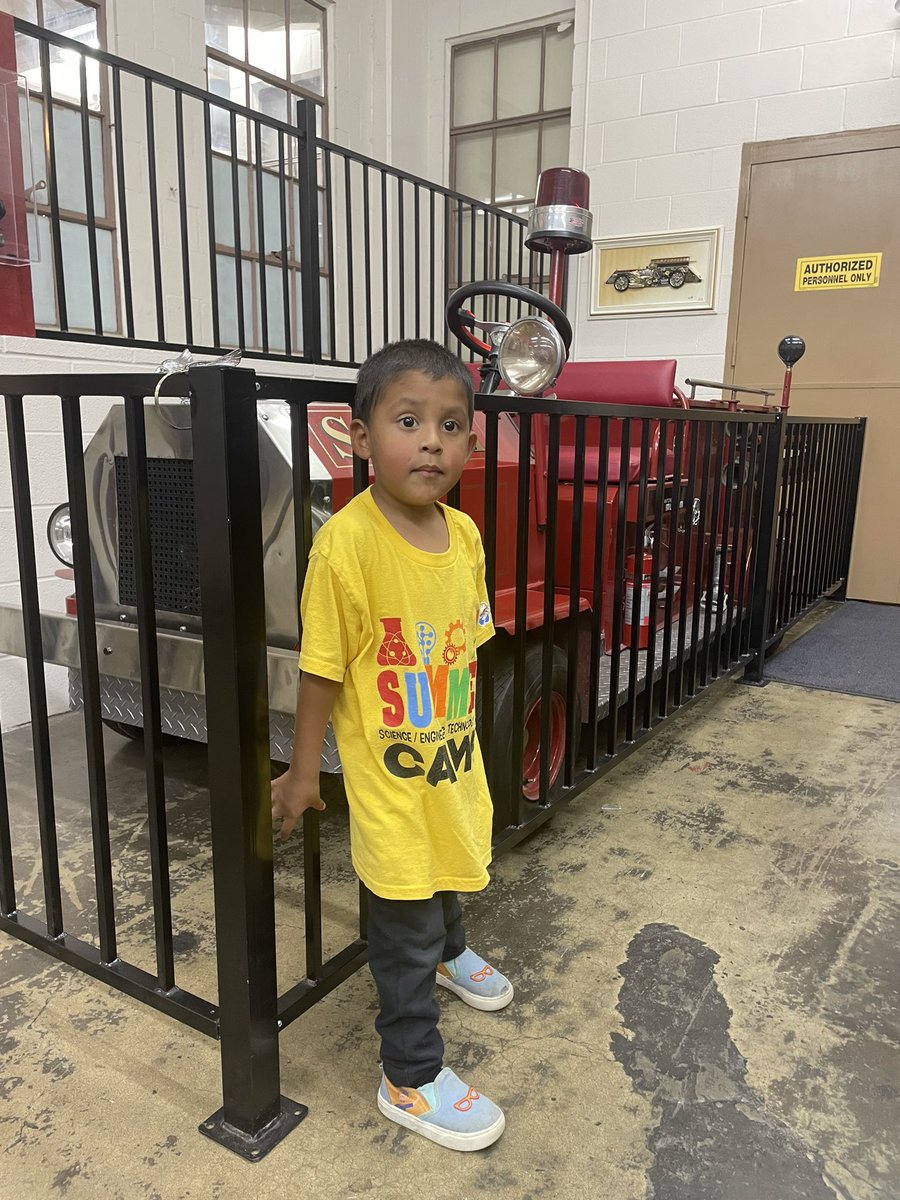 Kinder Camp at the San Antonio Fire Museum 🚒👩🏻‍🚒❤️ thank you Captain Conrad for giving our kids the Tour!