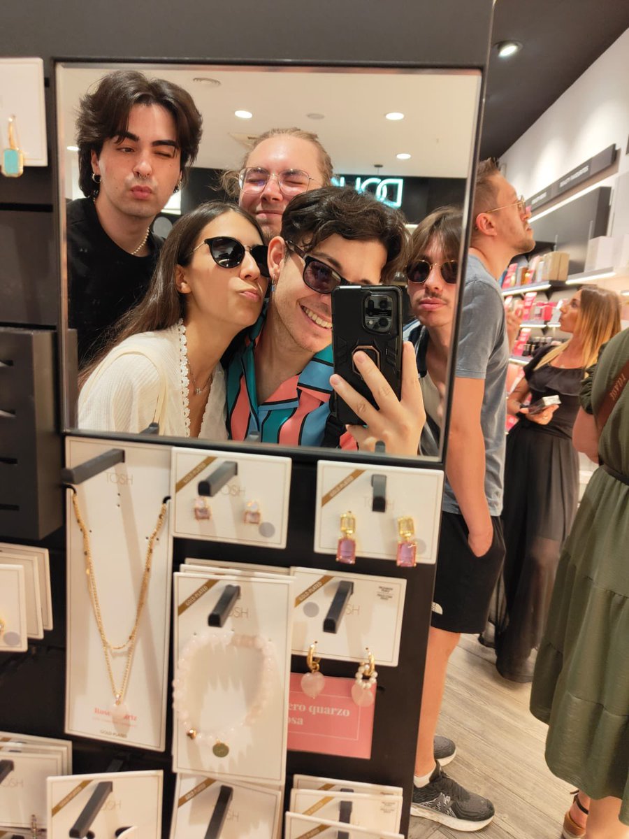 Raiin_spl's tweet image. spent the best week with the bests&amp;lt;3
@GiPe5002 @chesh4k @FreyrSp2 @Jay_spl_ @DatPretto