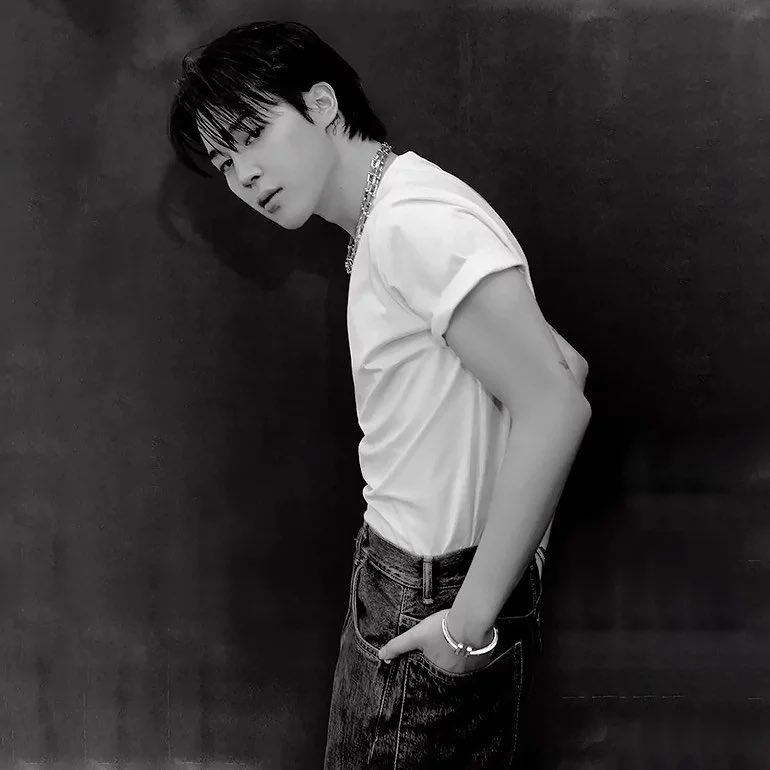 #JIMIN's "Who" debuts at #1 on the Global Spotify weekly chart, scoring the BIGGEST 1ST Week Song Debut by a K-Pop Act in 2024, with 56.8 MILLION streams, breaking his own previous record of 30.9M 
with "Smeraldo Garden Marching Band (feat. Loco)"!