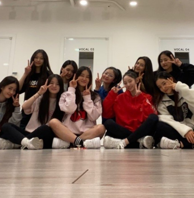 pannchoa's tweet photo. Trainees who were competing to be part of the NewJeans debut team
https://t.co/6q34PThg18 https://t.co/OLTLHtEJO0