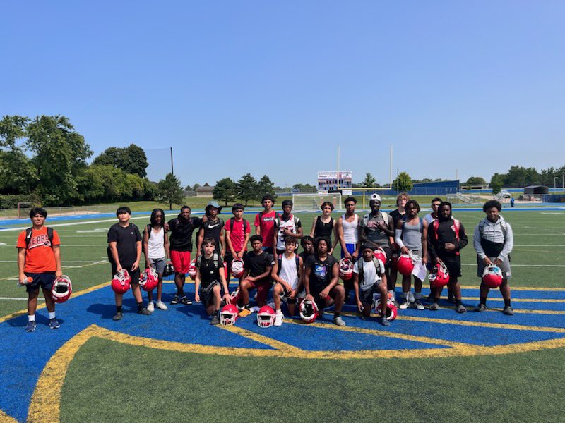 What a great way to wrap up our July camp! We had a great joint practice with the Sophs this week and an awesome 7v7 hosted by Wheaton North today. Future is bright! <a href="/WABlackhawkFB/">West Aurora Football</a> <a href="/jchwll/">Coach Howell</a>