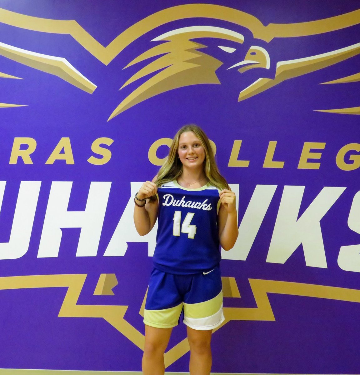 I had an awesome visit at Loras College yesterday! Thank you <a href="/DuhawkWBB/">Loras College Women's Basketball</a> for a great day! Go Duhawks!!