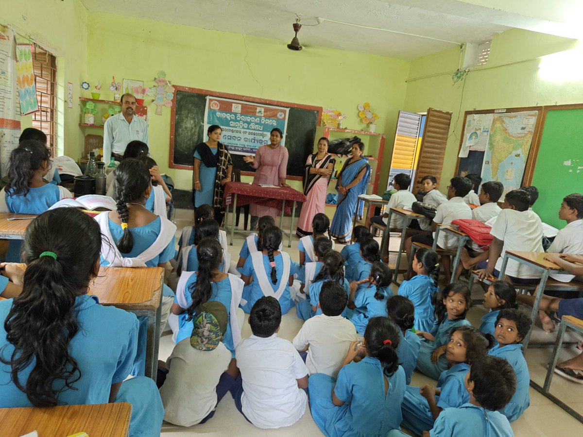 nandamonalipsa's tweet photo. MDA Awareness and Sensitisation at Indrakhi school under Mendrajpur SC AAM #Meeting#Rally#Slogans https://t.co/wpkJTUNMkG